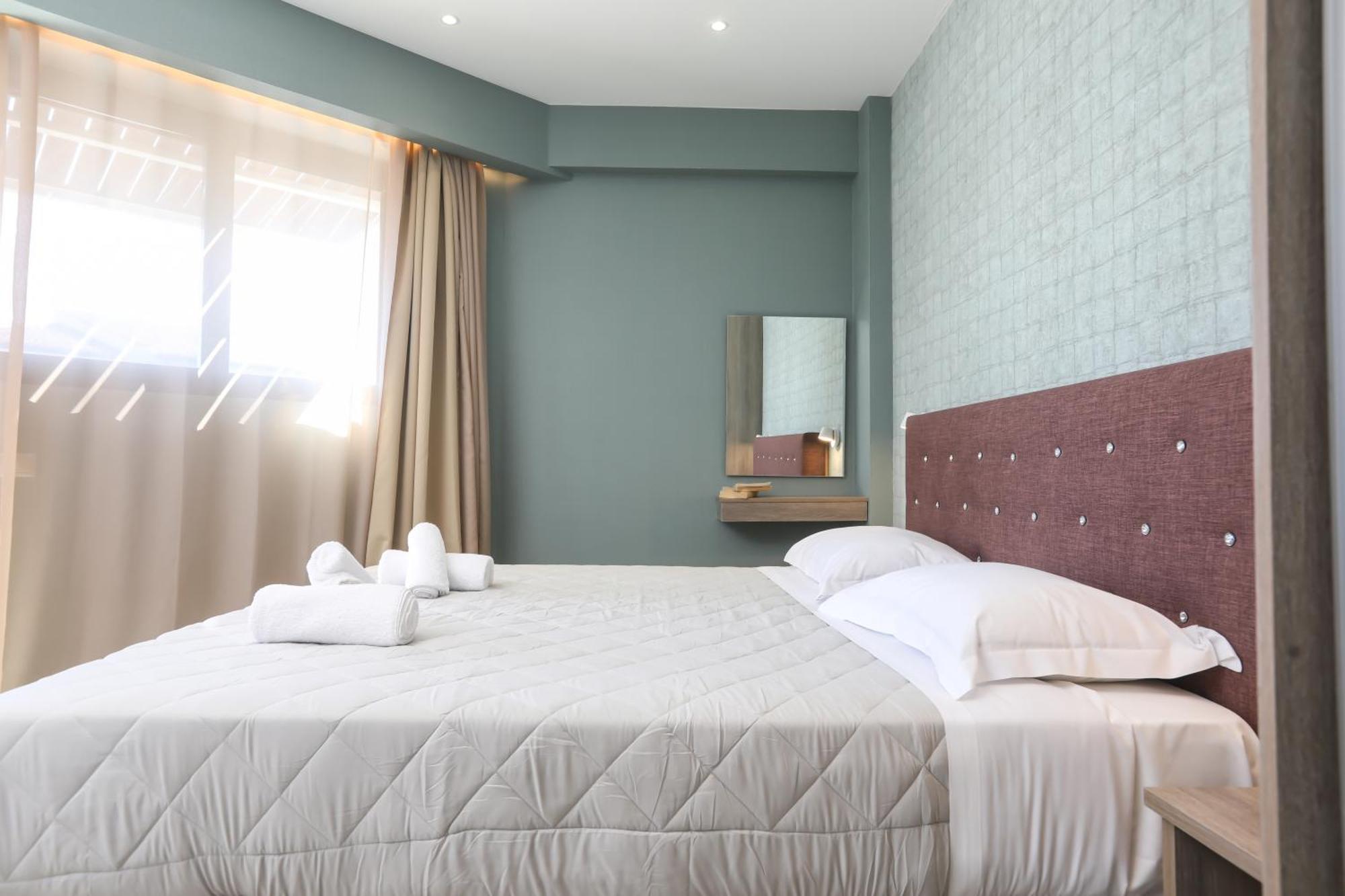 Corfu Gold Luxury Suites Benitses  Exterior photo